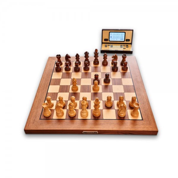 MILLENNIUM ChessGenius Exclusive M820 Schachcomputer Echtholz Figurenerkennung